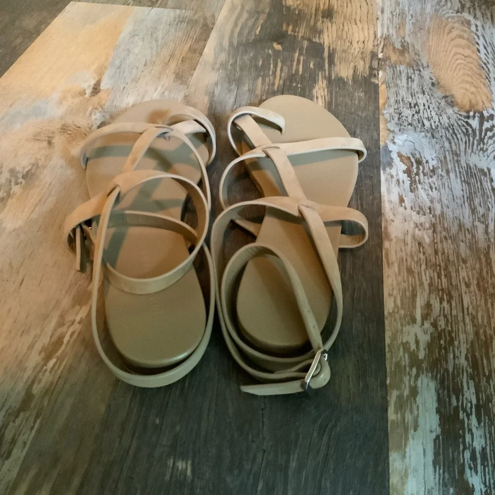 Jenni Kayne minimal strappy